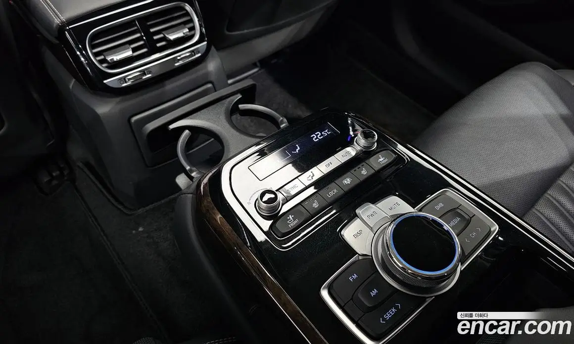 Genesis G90 2019 3.3 автомат (гидро), фото 17 Genesis G90 2019 3.3 автомат (гидро), фото 17