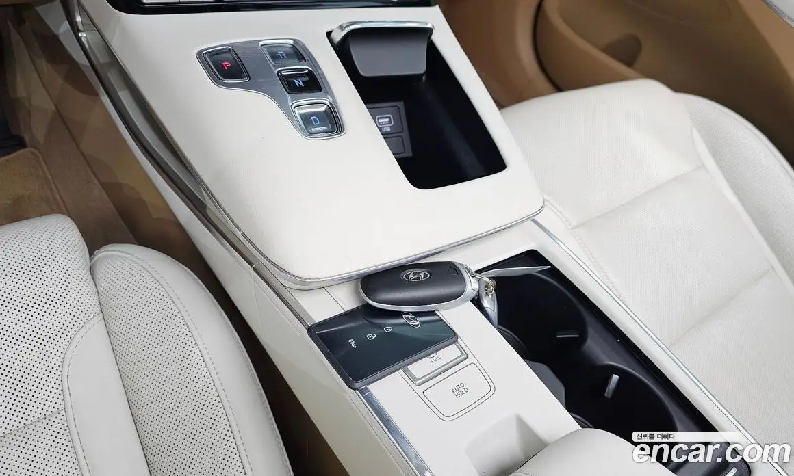 Hyundai Grandeur 2021 2.4 автомат (гидро), фото 9