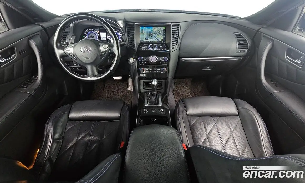 Infiniti QX70 2017 3.7 автомат (гидро), фото 7 Infiniti QX70 2017 3.7 автомат (гидро), фото 7