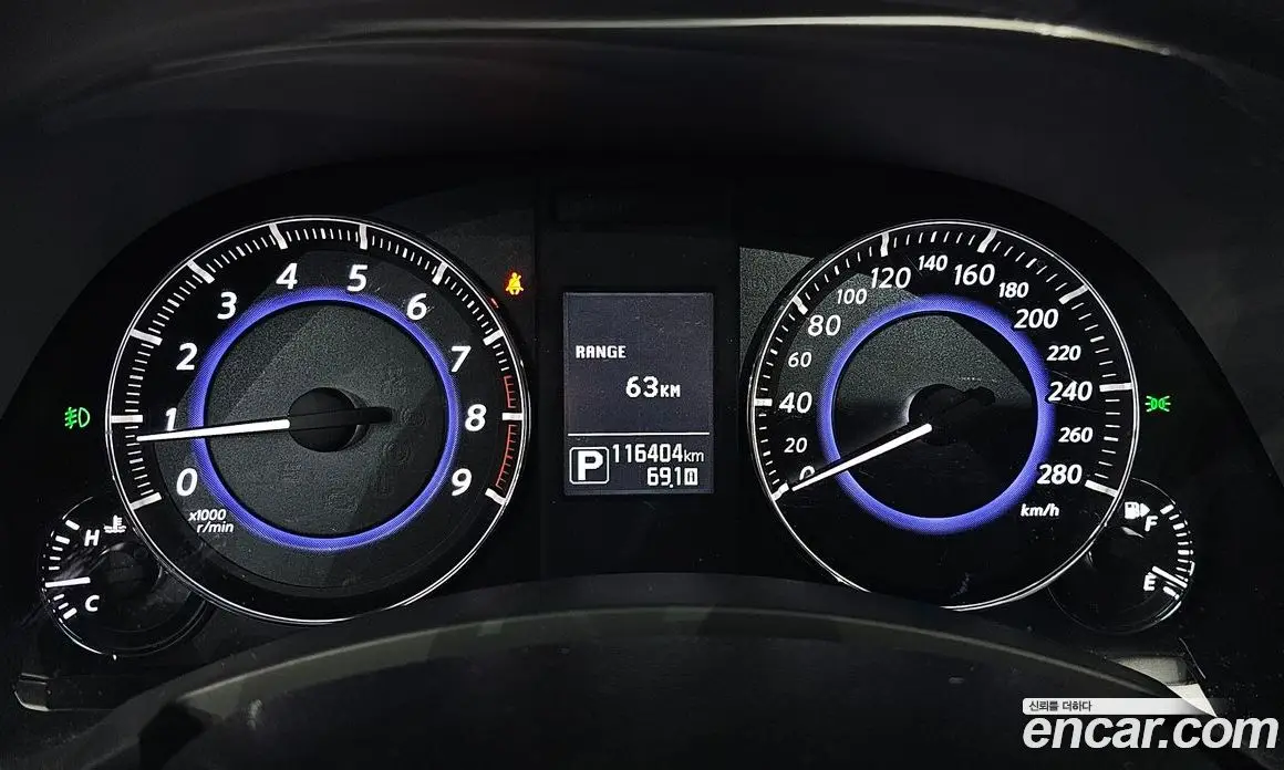 Infiniti QX70 2017 3.7 автомат (гидро), фото 8 Infiniti QX70 2017 3.7 автомат (гидро), фото 8