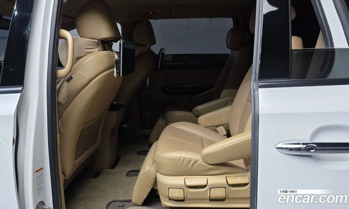 Kia Carnival 2019 2.2 автомат (гидро), фото 19