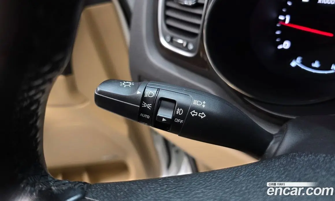 Kia Carnival 2019 2.2 автомат (гидро), фото 26