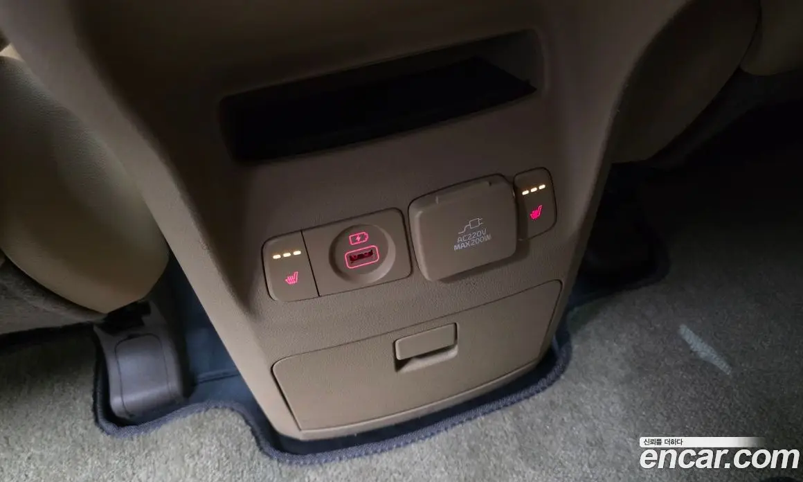 Kia Carnival 2019 2.2 автомат (гидро), фото 27