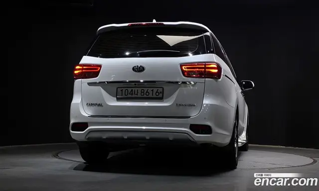 Kia Carnival 2019 2.2 автомат (гидро), миниатюра 4