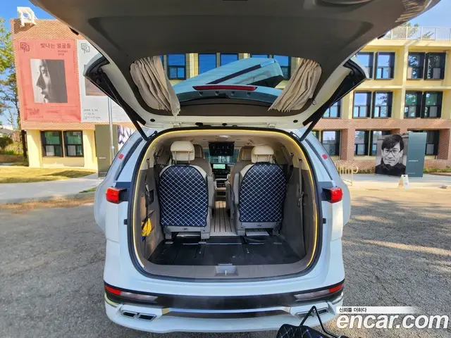 Kia Carnival 2023 3.5 автомат (гидро), миниатюра 9