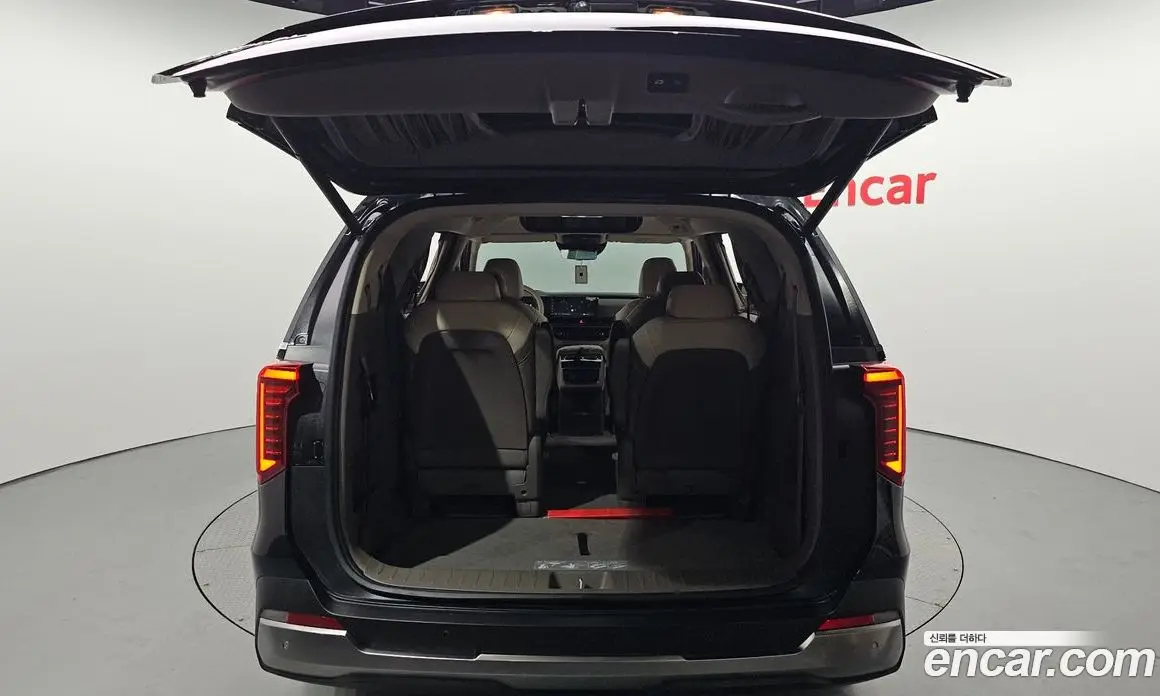 Kia Carnival 2024 2.2 автомат (гидро), фото 20