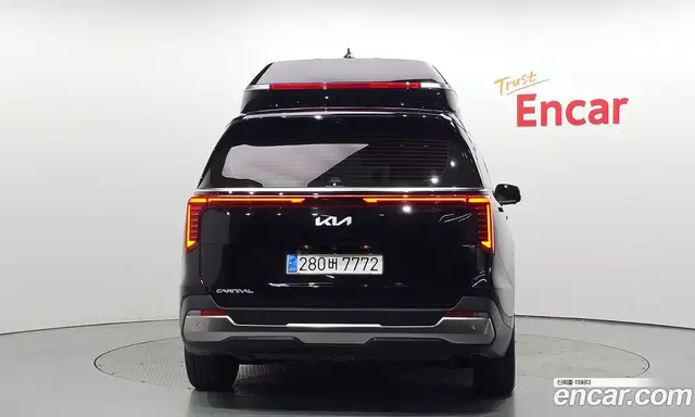 Kia Carnival 2024 2.2 автомат (гидро), миниатюра 4