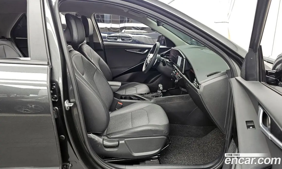 Kia Niro 2023 1.6 автомат (гидро), фото 17
