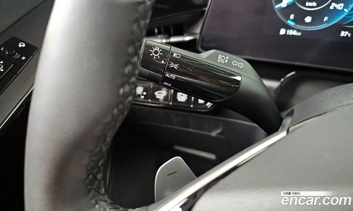 Kia Niro 2023 1.6 автомат (гидро), фото 34