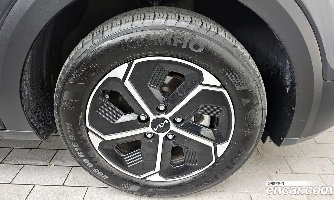 Kia Niro 2023 1.6 автомат (гидро), фото 7