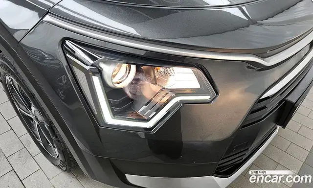 Kia Niro 2023 1.6 автомат (гидро), миниатюра 8