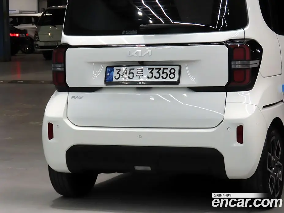 Kia Ray 2023 1.0 автомат (гидро), фото 19