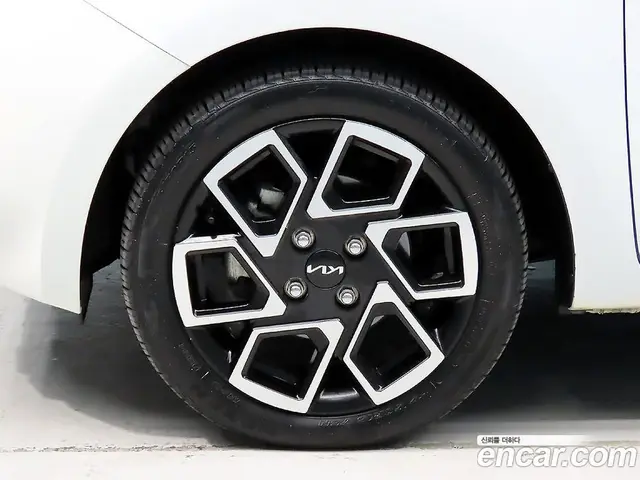 Kia Ray 2023 1.0 автомат (гидро), миниатюра 5