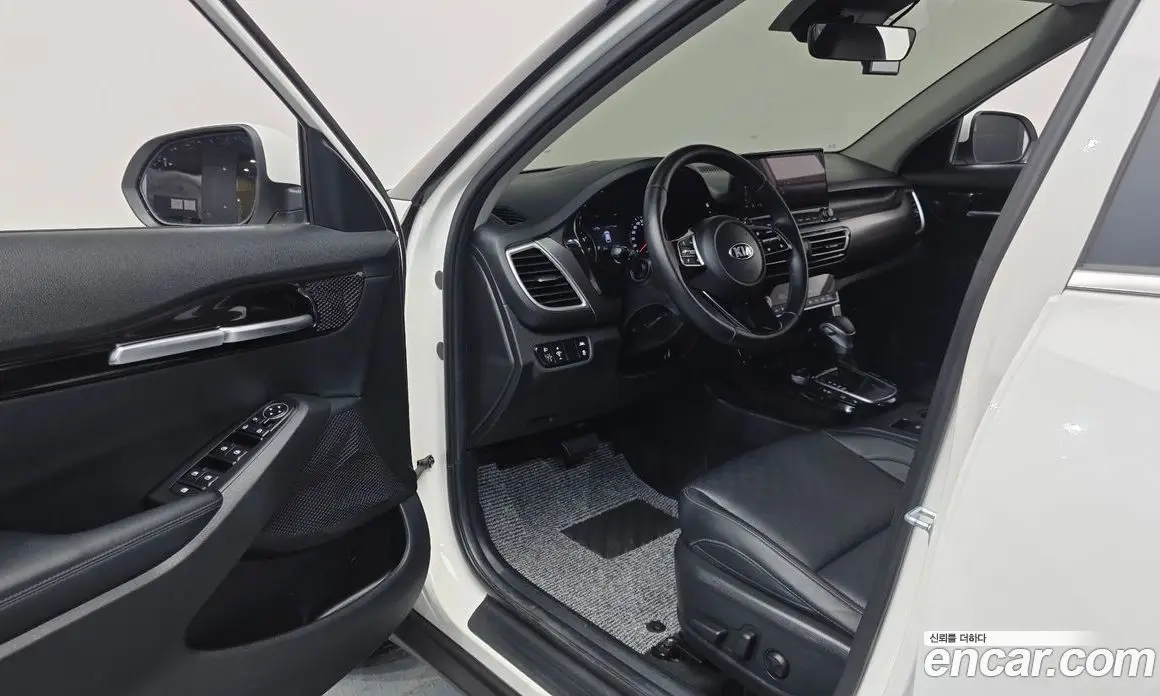 Kia Seltos 2020 1.6 автомат (гидро), фото 10