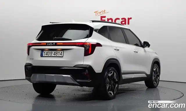Kia Seltos 2023 1.6 автомат (гидро), миниатюра 2