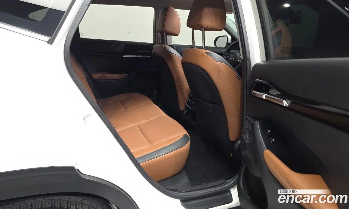 Kia Seltos 2023 1.6 автомат (гидро), фото 12