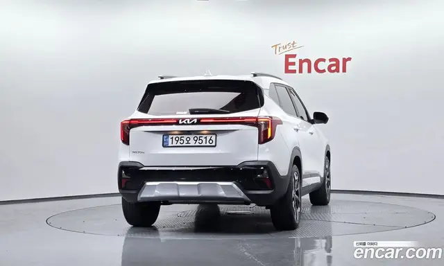 Kia Seltos 2023 1.6 автомат (гидро), миниатюра 4