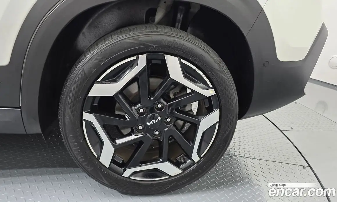 Kia Seltos 2023 1.6 автомат (гидро), фото 5