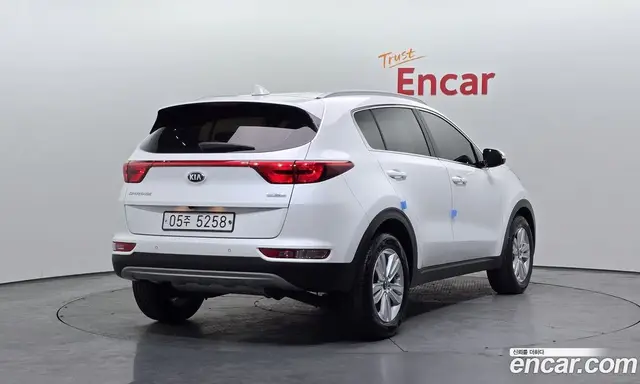 Kia Sportage 2017 2.0 автомат (гидро), миниатюра 2 Kia Sportage 2017 2.0 автомат (гидро), миниатюра 2