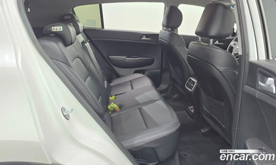 Kia Sportage 2017 2.0 автомат (гидро), фото 12 Kia Sportage 2017 2.0 автомат (гидро), фото 12