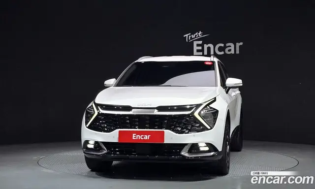 Kia Sportage 2023 1.6 автомат (гидро), миниатюра 3