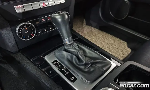 Mercedes-Benz C-Class 2014 2.1 автомат (гидро), миниатюра 9