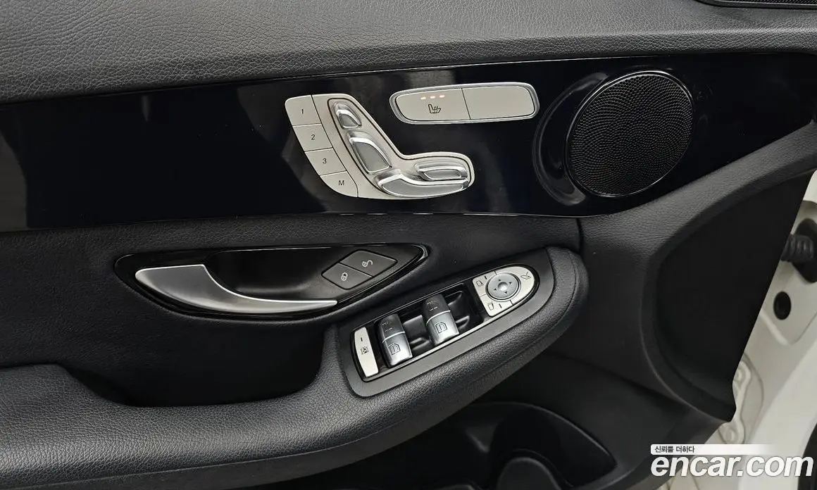 Mercedes-Benz C-Class 2018 2.0 автомат (гидро), фото 18