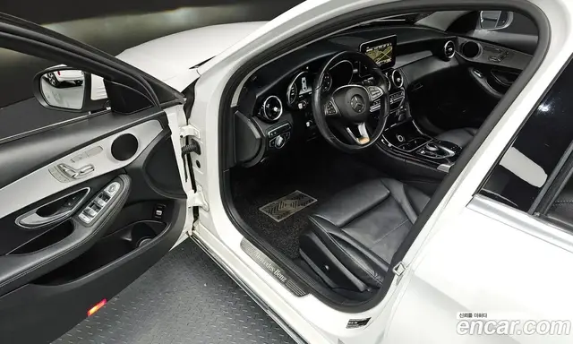Mercedes-Benz C-Class 2018 2.1 автомат (гидро), миниатюра 11