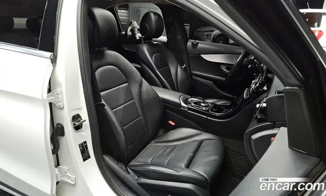 Mercedes-Benz C-Class 2018 2.1 автомат (гидро), миниатюра 10