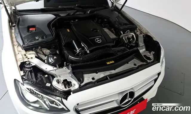 Mercedes-Benz E-Class 2018 2.0 автомат (гидро), миниатюра 6