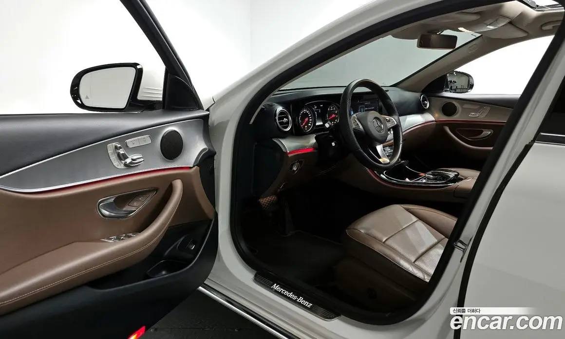 Mercedes-Benz E-Class 2018 2.0 автомат (гидро), фото 10