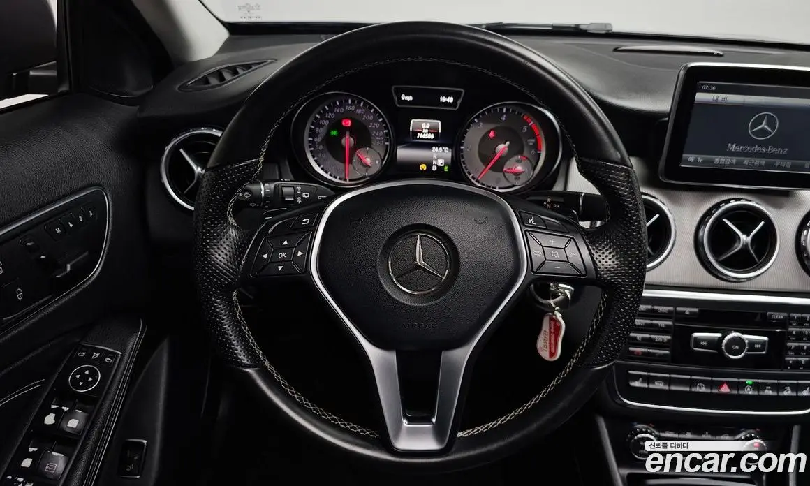 Mercedes-Benz GLA-Class 2015 2.1 автомат (гидро), фото 18