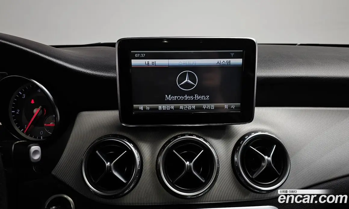 Mercedes-Benz GLA-Class 2015 2.1 автомат (гидро), фото 19