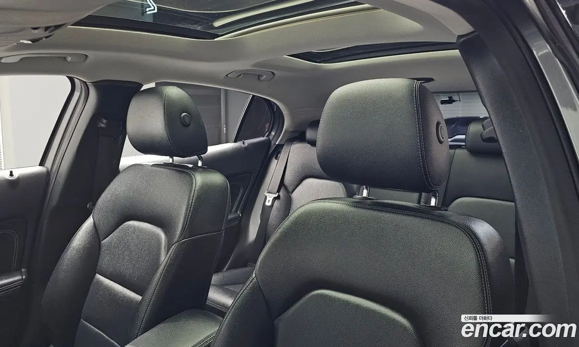 Mercedes-Benz GLA-Class 2015 2.1 автомат (гидро), фото 36
