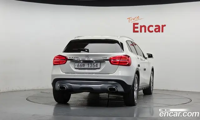 Mercedes-Benz GLA-Class 2015 2.1 автомат (гидро), миниатюра 4