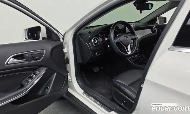 Mercedes-Benz GLA-Class 2015 2.1 автомат (гидро), миниатюра 10