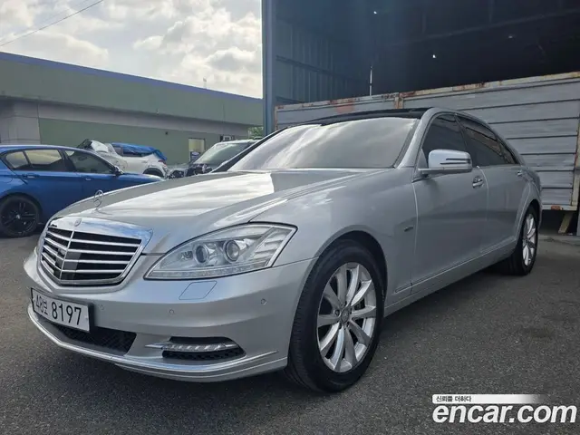 Mercedes-Benz S-Class 2011 4.7 автомат (гидро), миниатюра 3