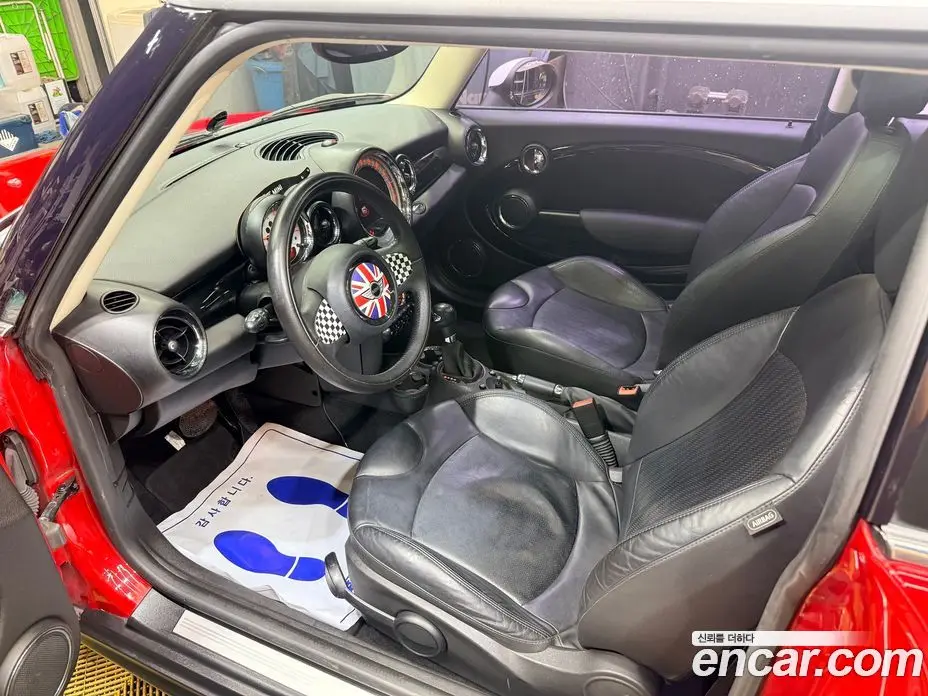 Mini Cooper 2012 2.0 автомат (гидро), фото 15 Mini Cooper 2012 2.0 автомат (гидро), фото 15