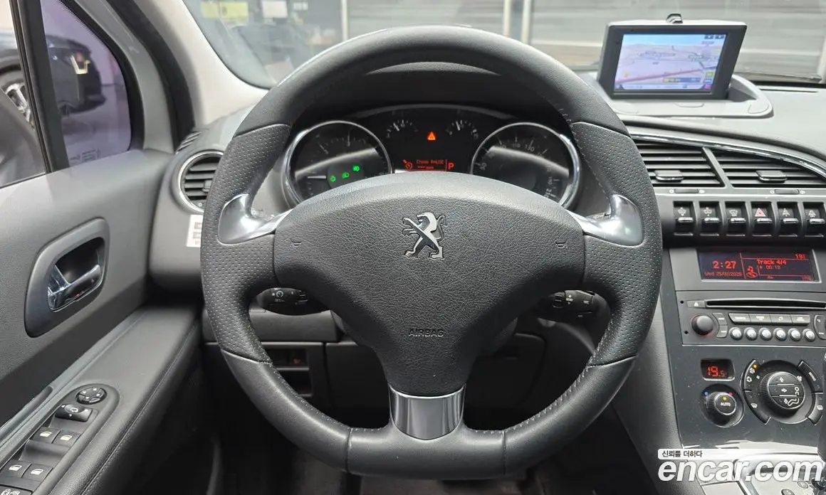 Peugeot 3008 2014 2.0 автомат (гидро), фото 14 Peugeot 3008 2014 2.0 автомат (гидро), фото 14