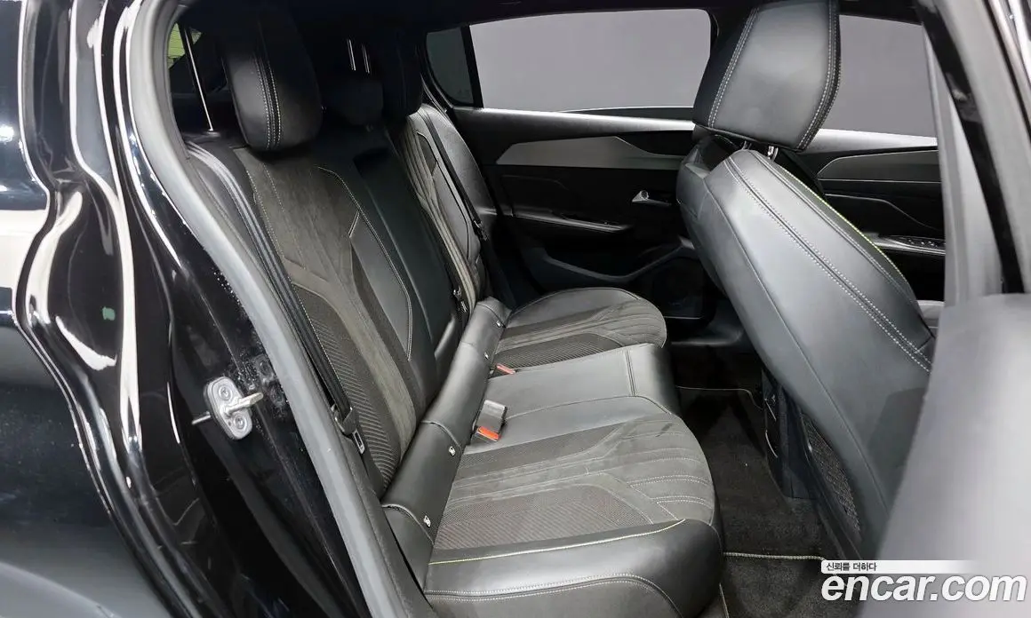 Peugeot 308 2022 1.5 автомат (гидро), фото 12 Peugeot 308 2022 1.5 автомат (гидро), фото 12
