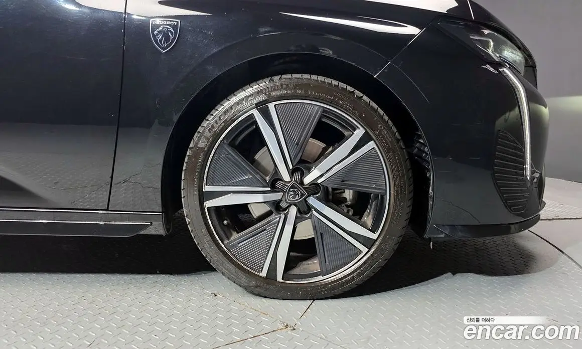 Peugeot 308 2022 1.5 автомат (гидро), фото 5 Peugeot 308 2022 1.5 автомат (гидро), фото 5