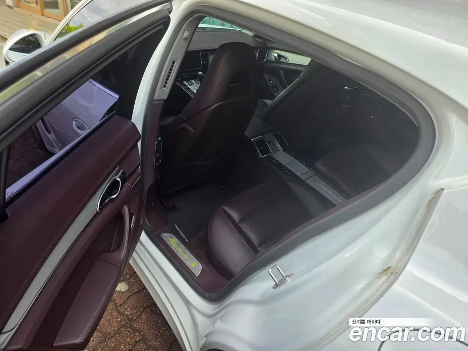 Porsche Panamera 2014 3.0 автомат (гидро), фото 16 Porsche Panamera 2014 3.0 автомат (гидро), фото 16