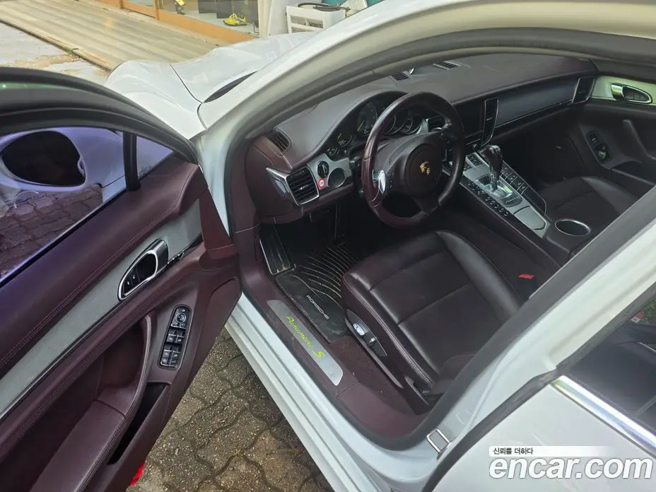 Porsche Panamera 2014 3.0 автомат (гидро), фото 18 Porsche Panamera 2014 3.0 автомат (гидро), фото 18