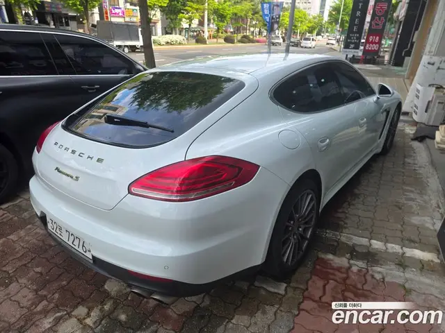 Porsche Panamera 2014 3.0 автомат (гидро), миниатюра 4 Porsche Panamera 2014 3.0 автомат (гидро), миниатюра 4
