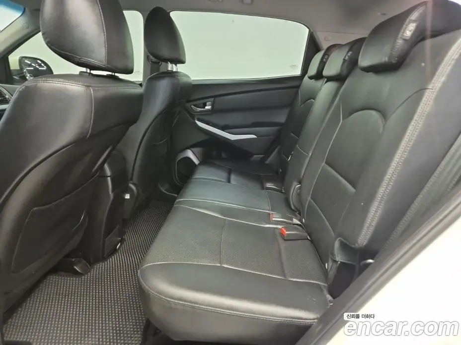 SsangYong Korando 2015 2.2 автомат (гидро), фото 14 SsangYong Korando 2015 2.2 автомат (гидро), фото 14