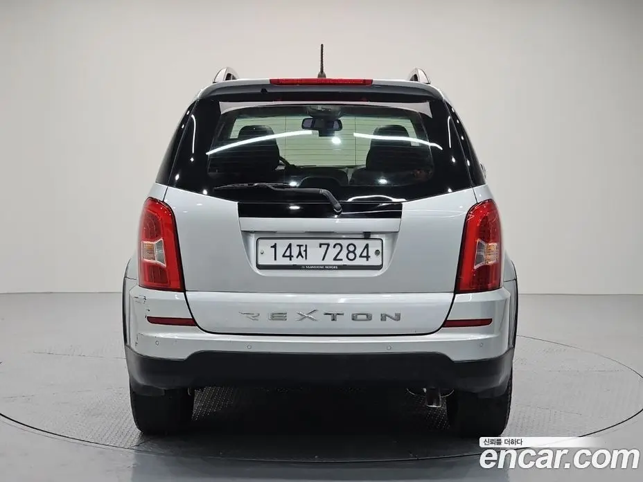 SsangYong Rexton 2014 2.0 автомат (гидро), фото 3
