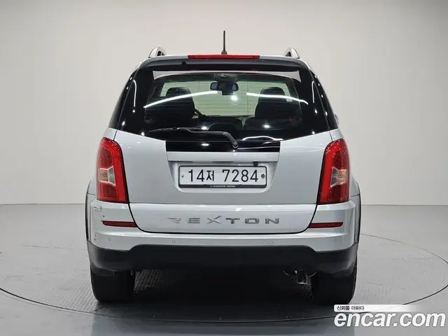 SsangYong Rexton 2014 2.0 автомат (гидро), миниатюра 3