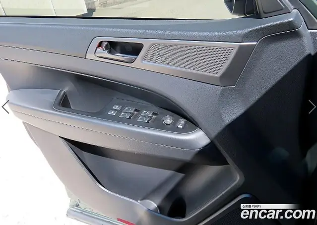 SsangYong Rexton 2022 2.2 автомат (гидро), миниатюра 11 SsangYong Rexton 2022 2.2 автомат (гидро), миниатюра 11