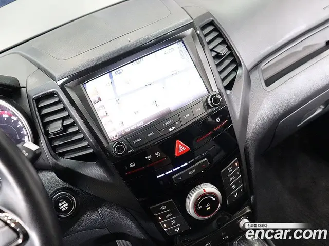 SsangYong TIBOLI 2016 1.6 автомат (гидро), миниатюра 7