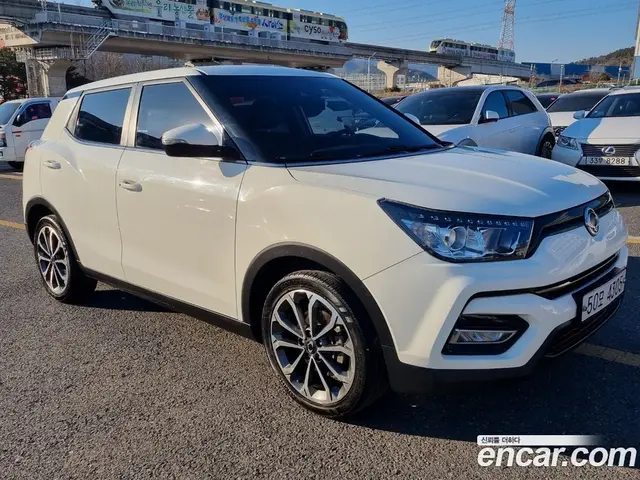 SsangYong TIBOLI 2017 1.6 автомат (гидро), миниатюра 2